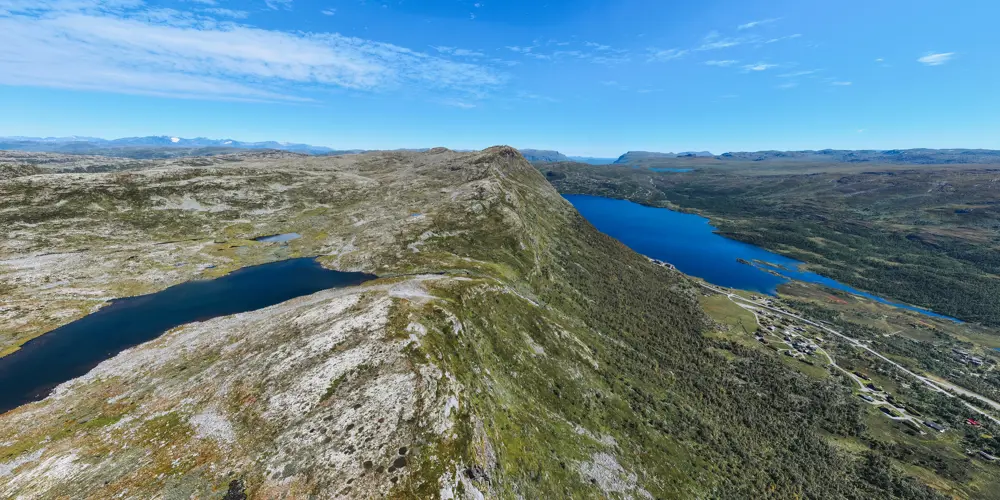 Overview of Filefjellseggen between Skørsnøse and Støgonøse