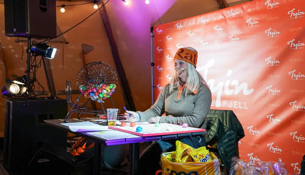 Mountain bingo with Marianne Riste is a hit for many. 