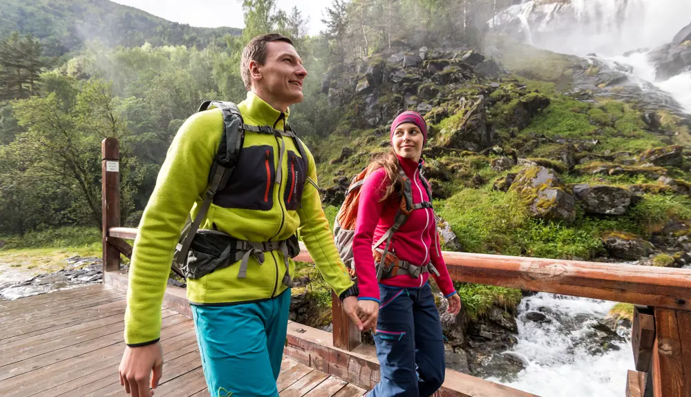 Hikers on Kongevegen near Galden