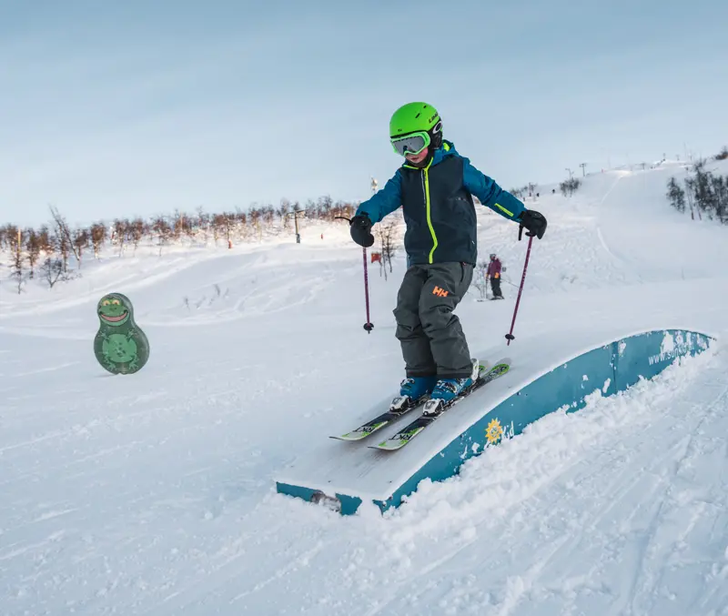 Skigjest i barneheisen i Tyin Filefjell Skisenter