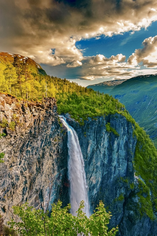 Vettisfossen in Utladalen, Årdal