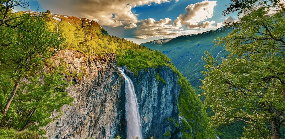 Vettisfossen i Utladalen, Årdal