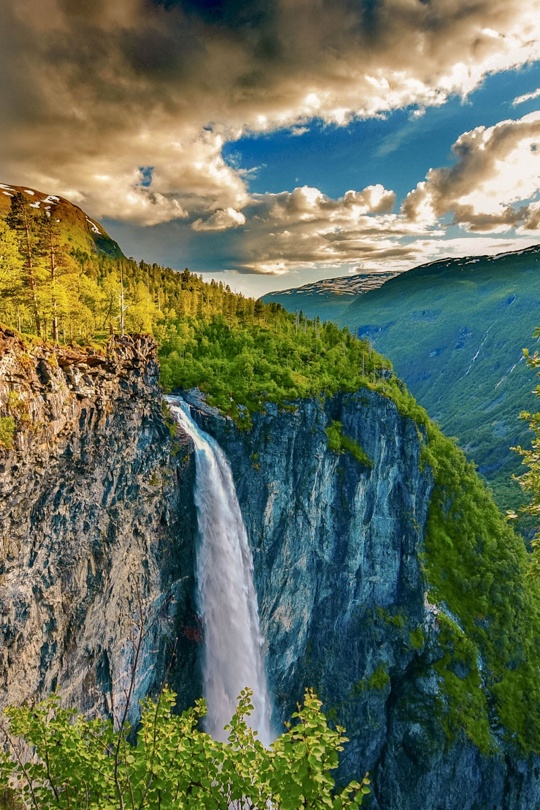 Vettisfossen i Utladalen, Årdal