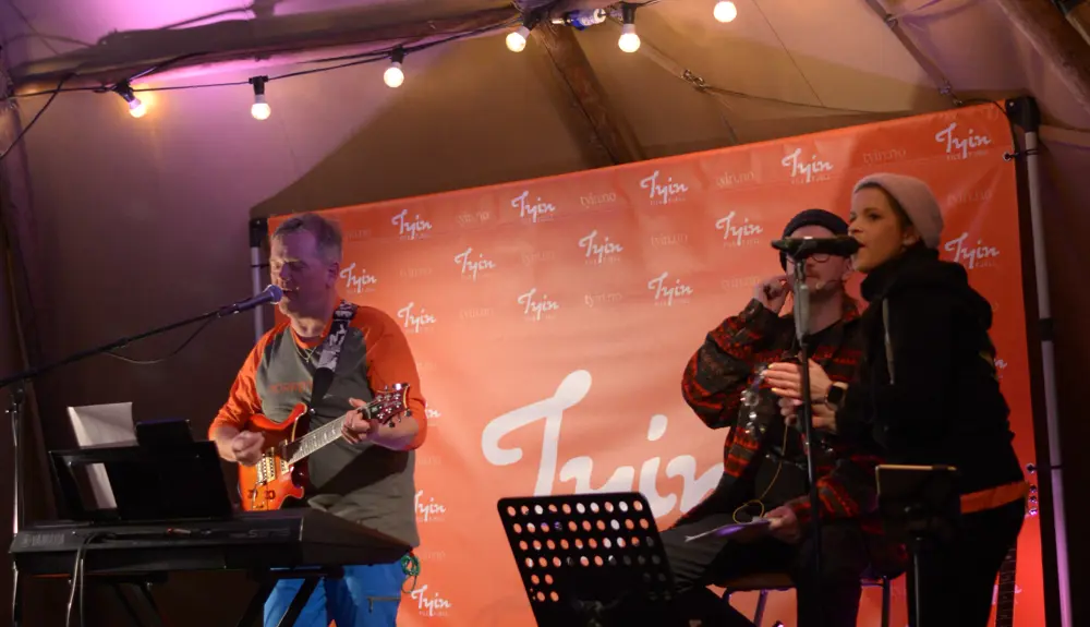 Hit Duo under LiveMusikkQuiz i Tyin Filefjell sin Påskelavvo. 
