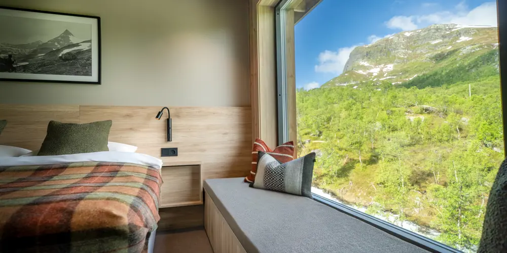 Hotel room at Filefjellstuene with a view of the mountain
