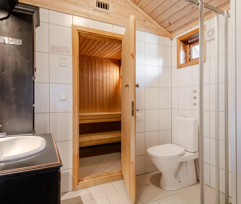Bathroom with sauna in the apartments at Filefjellstuene