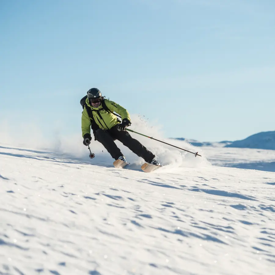 Hiking on Tyin Filefjell on a beautiful winter day