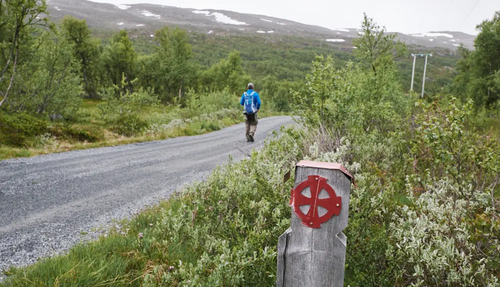 Turgåer på tur rundt Otrøvatnet