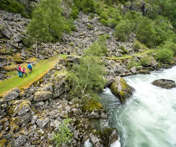 Turgåere på Kongevegen 