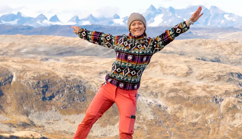 Efterårstur til Skørsnøse med udsigt over bjergene mod Jotunheimen